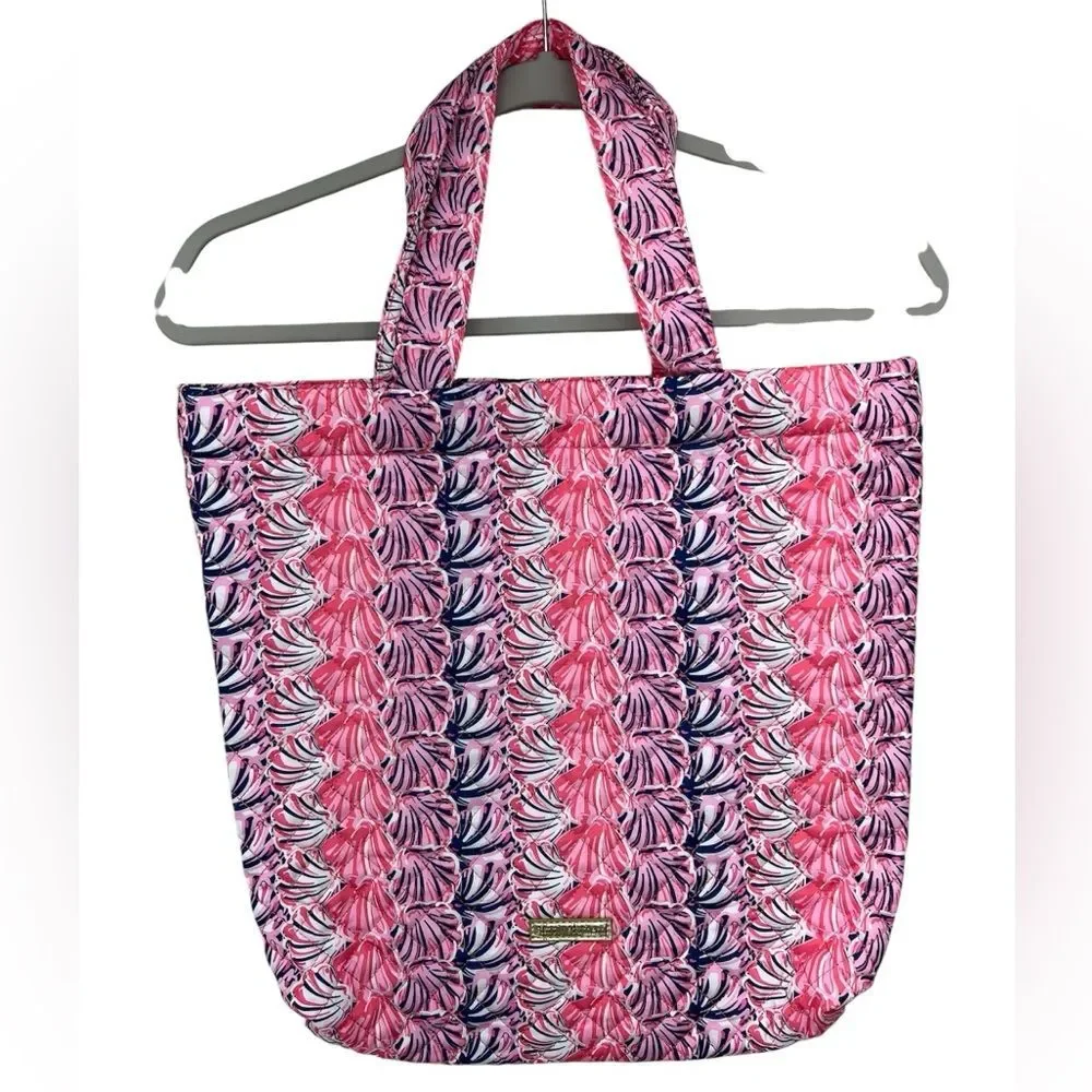 Simply Southern Quilted Scallop Tote Bag Pink Seashell Pattern Snap Closure - Picture 1 of 8